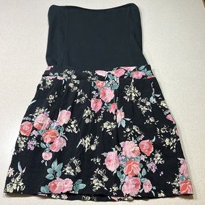 Strapless summer dress with sweetheart neck size S